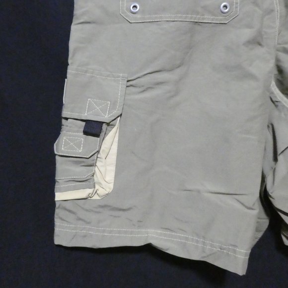 TOMMY HILFIGER | medium | Olive Green Cargo Shorts / Swim Shorts | NWOT - Picture 13 of 16